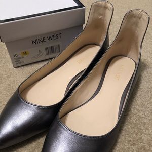 Silver pointed-toe flats